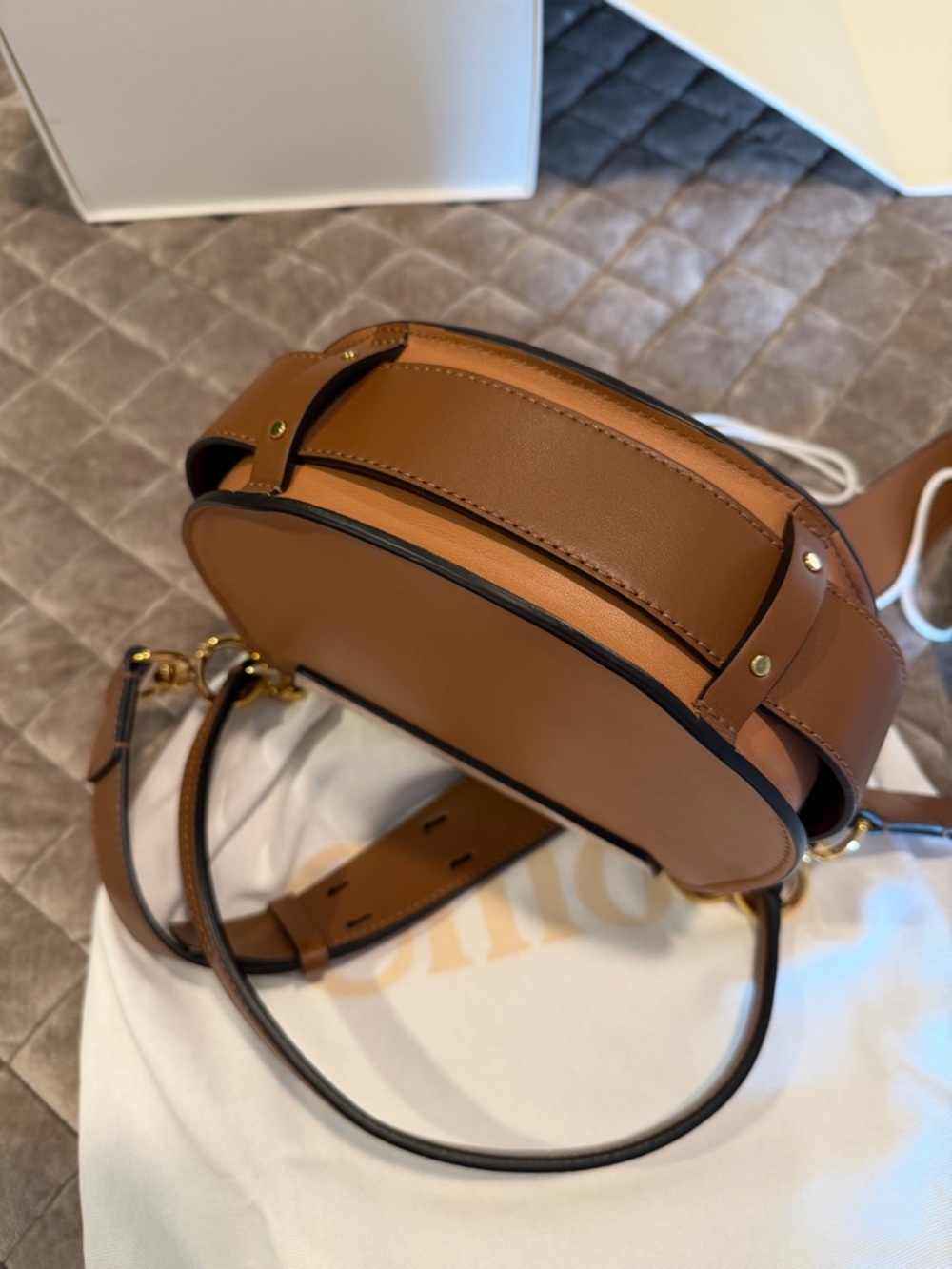 Chloe Tricolor Shoulder Bag - Picture 7 of 16